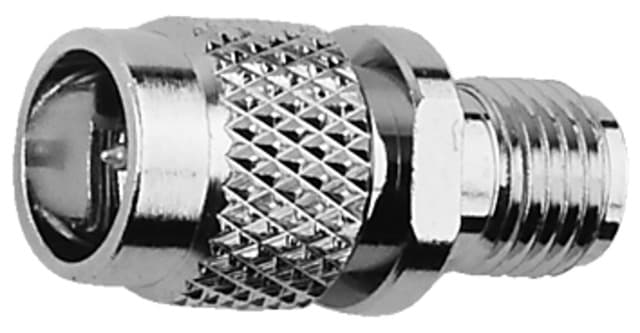 J01155A0099 SMA (f) / Push-On SMA (m)