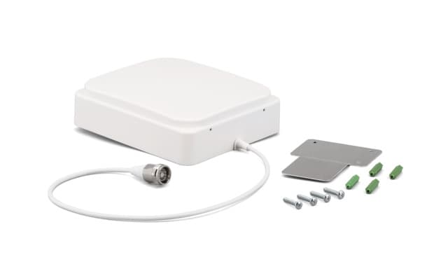 Telegaertner M30100A0006 Directional Antenna SISO V-Pol 698-2700 MHz