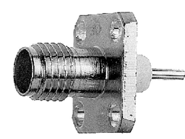 SMA Bulkhead Receptacle with Flange J01151A0621